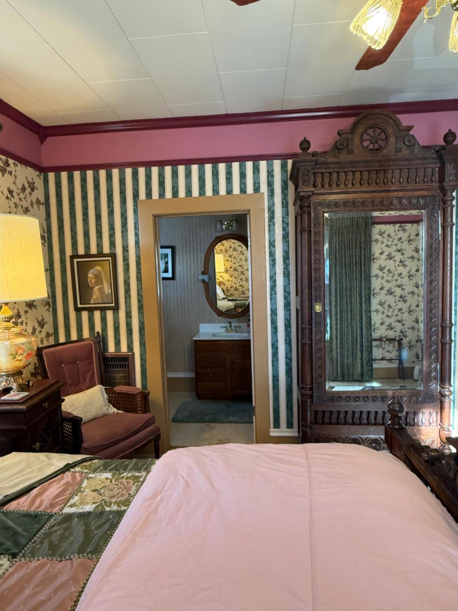 Roseberry House Bed And Breakfast Сузанвілл Екстер'єр фото