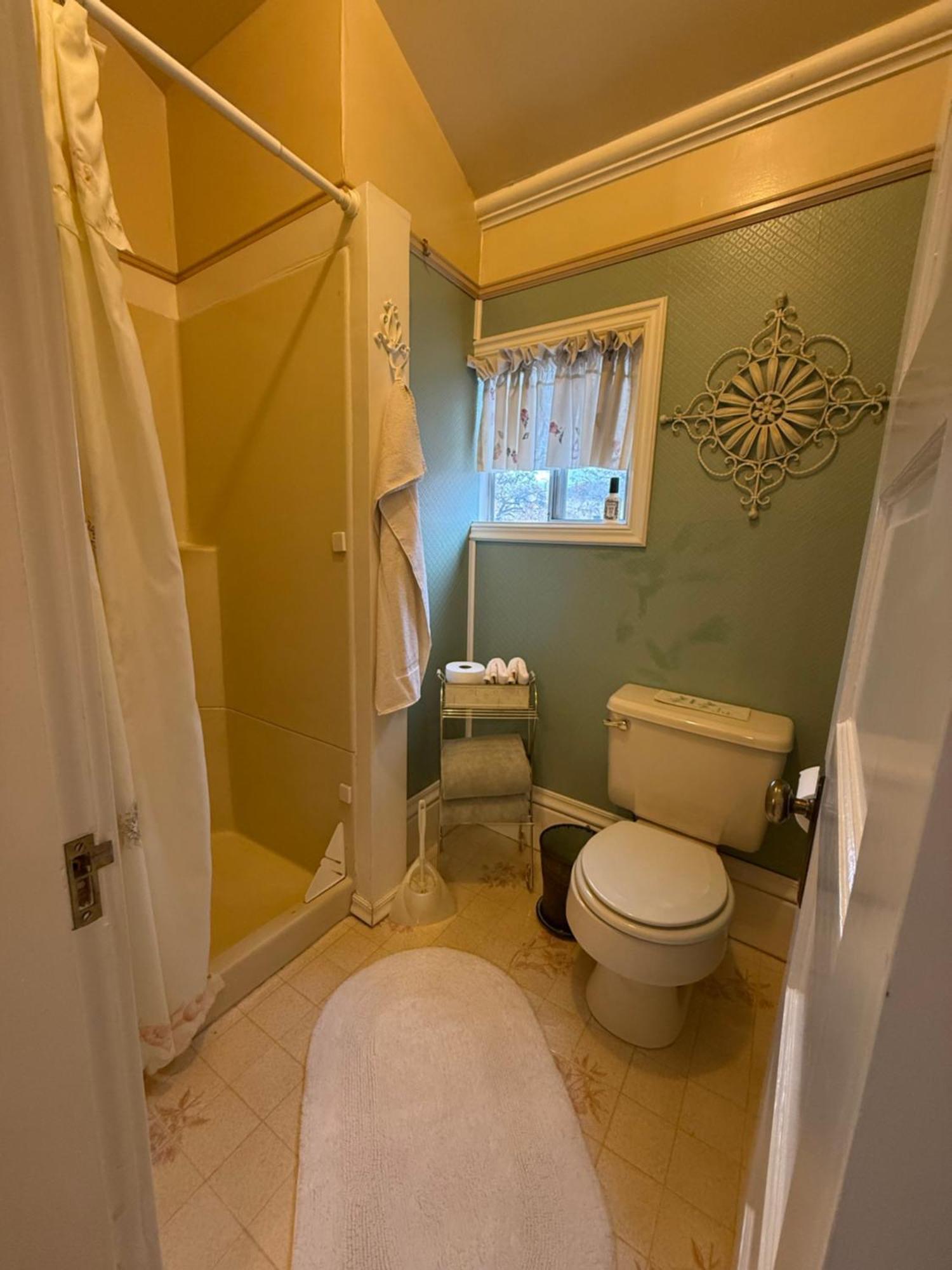Roseberry House Bed And Breakfast Сузанвілл Екстер'єр фото