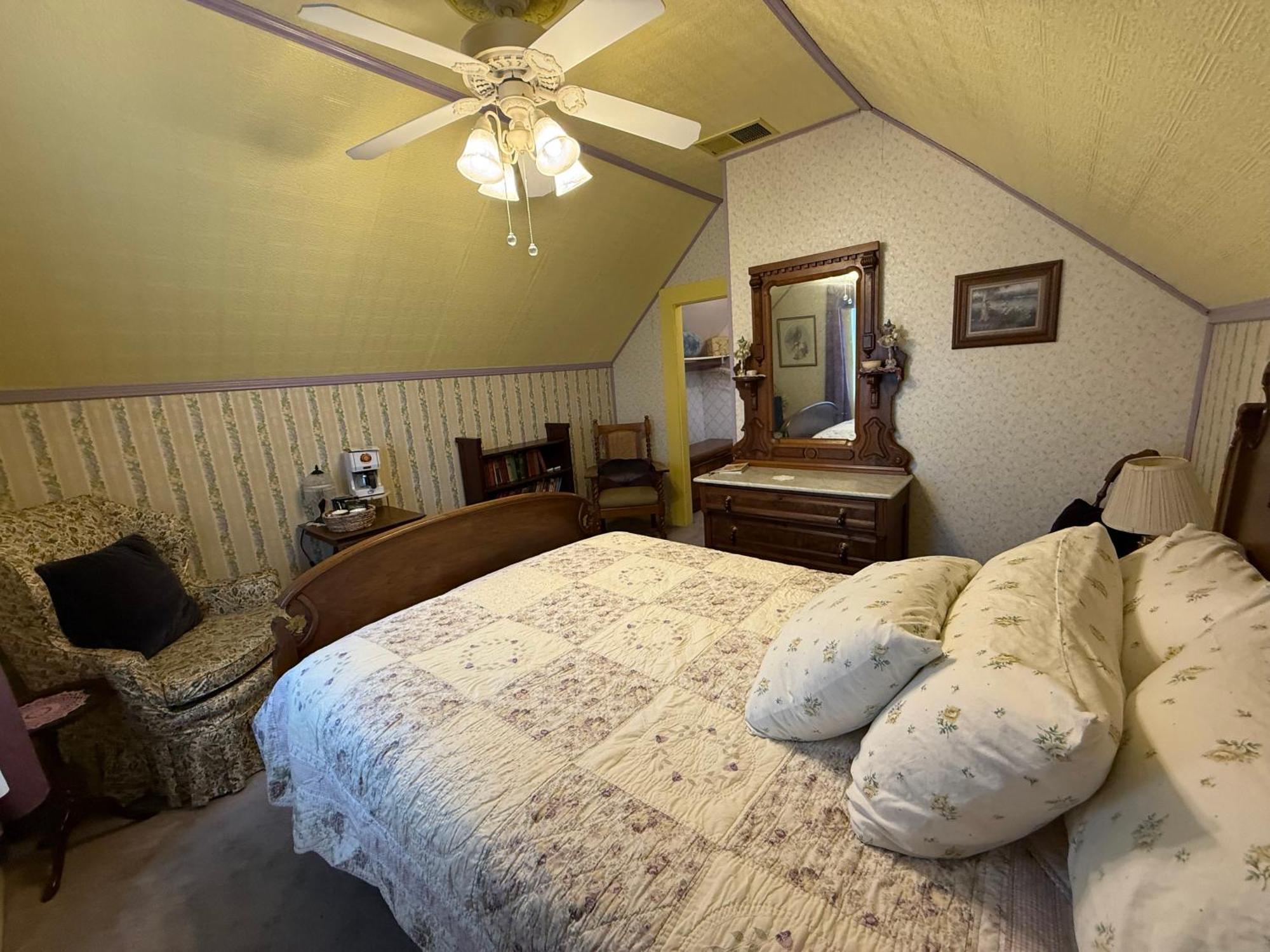 Roseberry House Bed And Breakfast Сузанвілл Екстер'єр фото