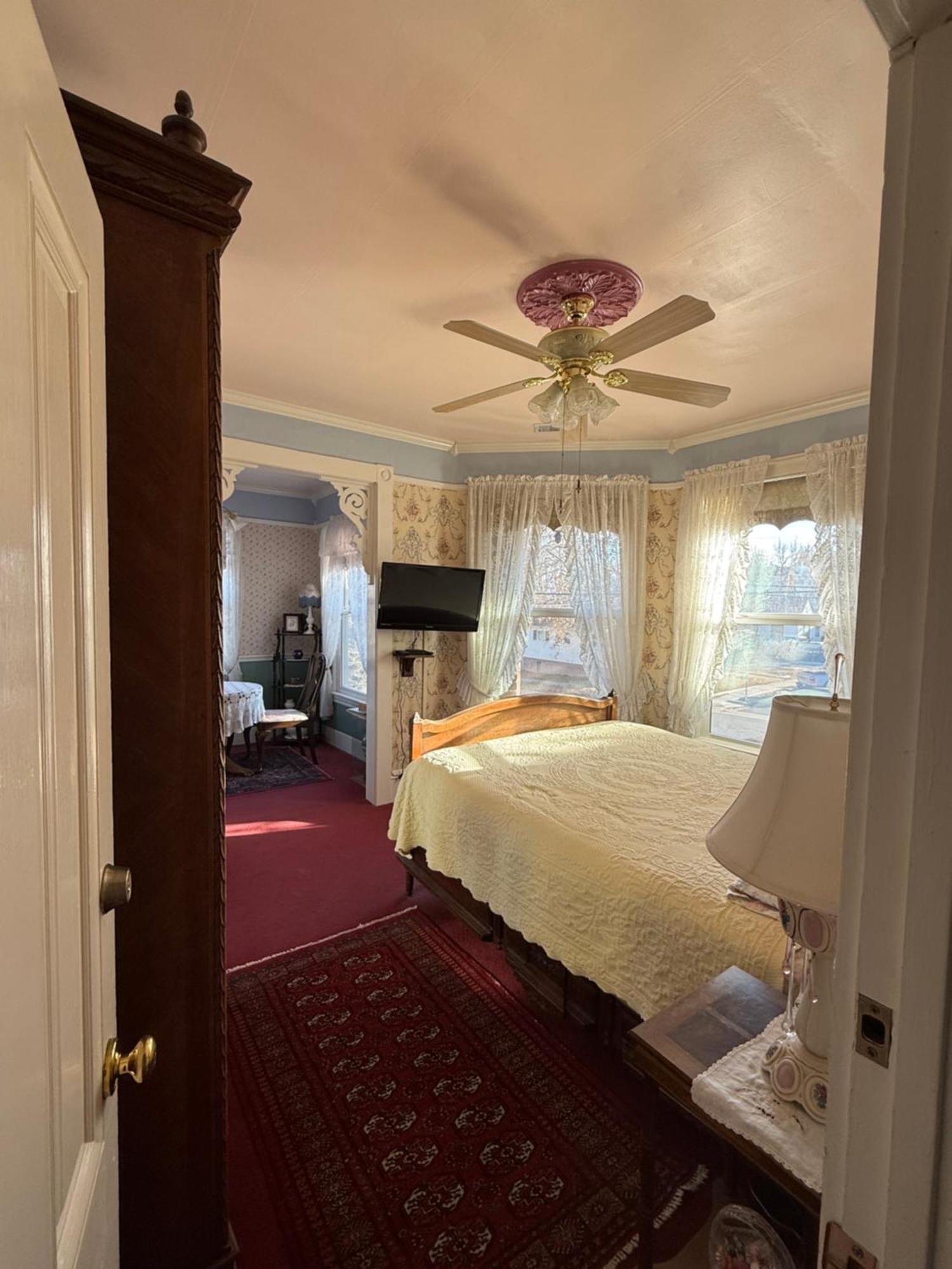 Roseberry House Bed And Breakfast Сузанвілл Екстер'єр фото