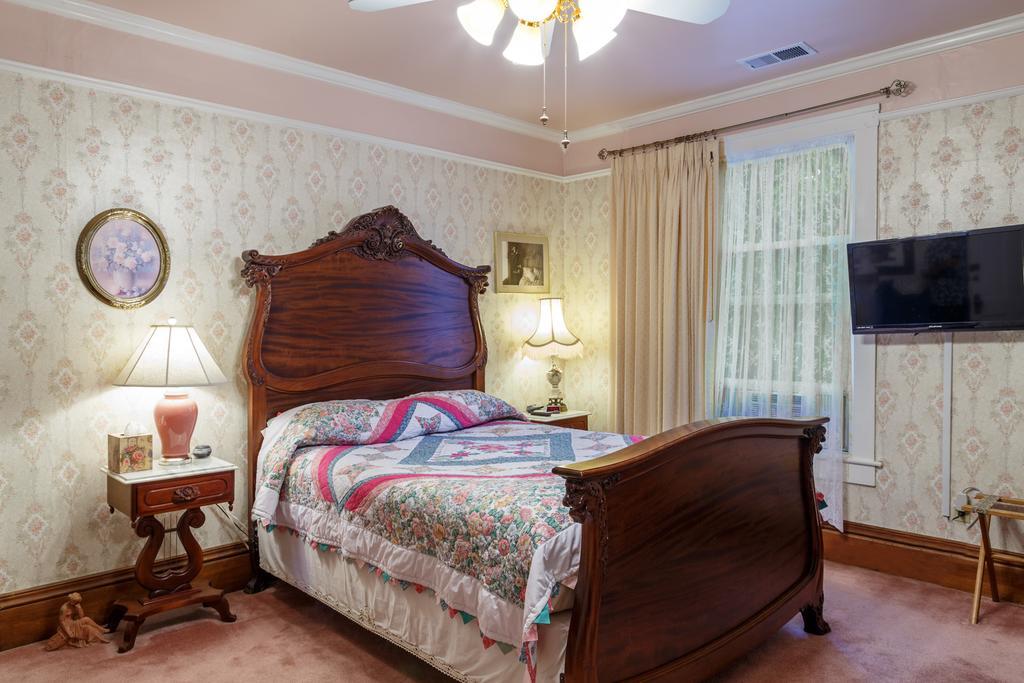 Roseberry House Bed And Breakfast Сузанвілл Екстер'єр фото