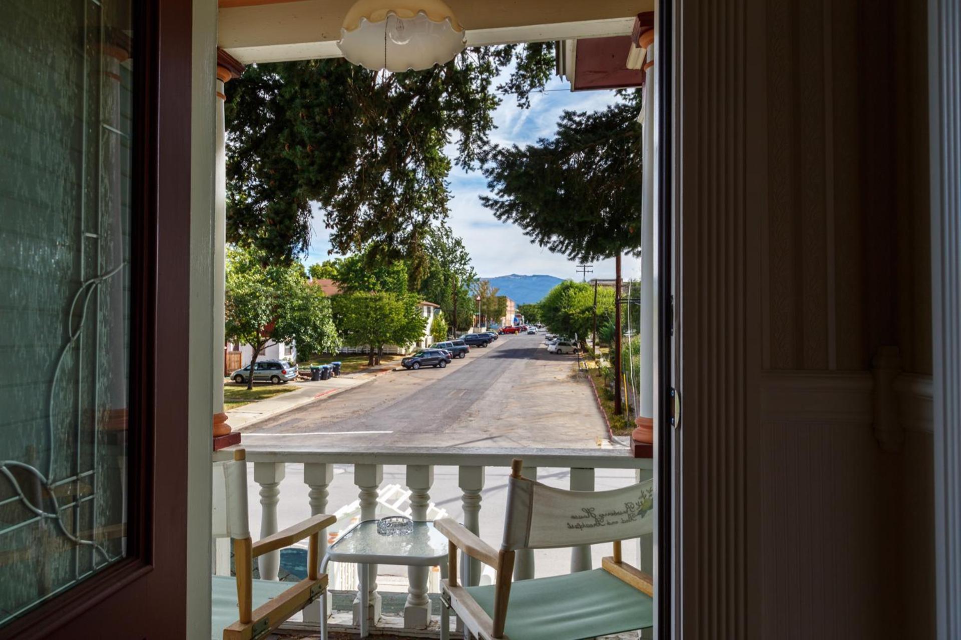 Roseberry House Bed And Breakfast Сузанвілл Екстер'єр фото