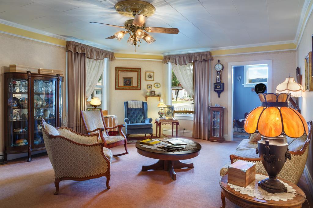 Roseberry House Bed And Breakfast Сузанвілл Екстер'єр фото