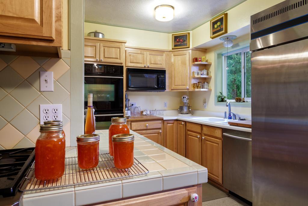 Roseberry House Bed And Breakfast Сузанвілл Екстер'єр фото